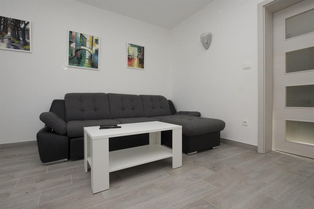 Apartment Jure Slatine Exterior foto