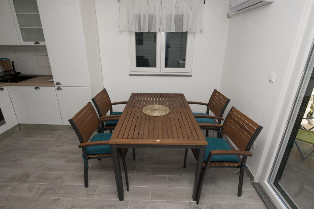 Apartment Jure Slatine Exterior foto